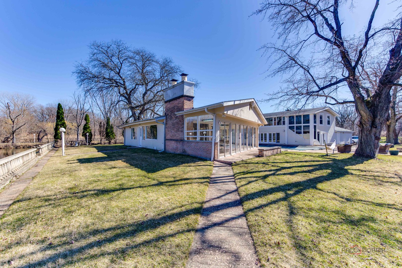 15463 W Oak Spring Road