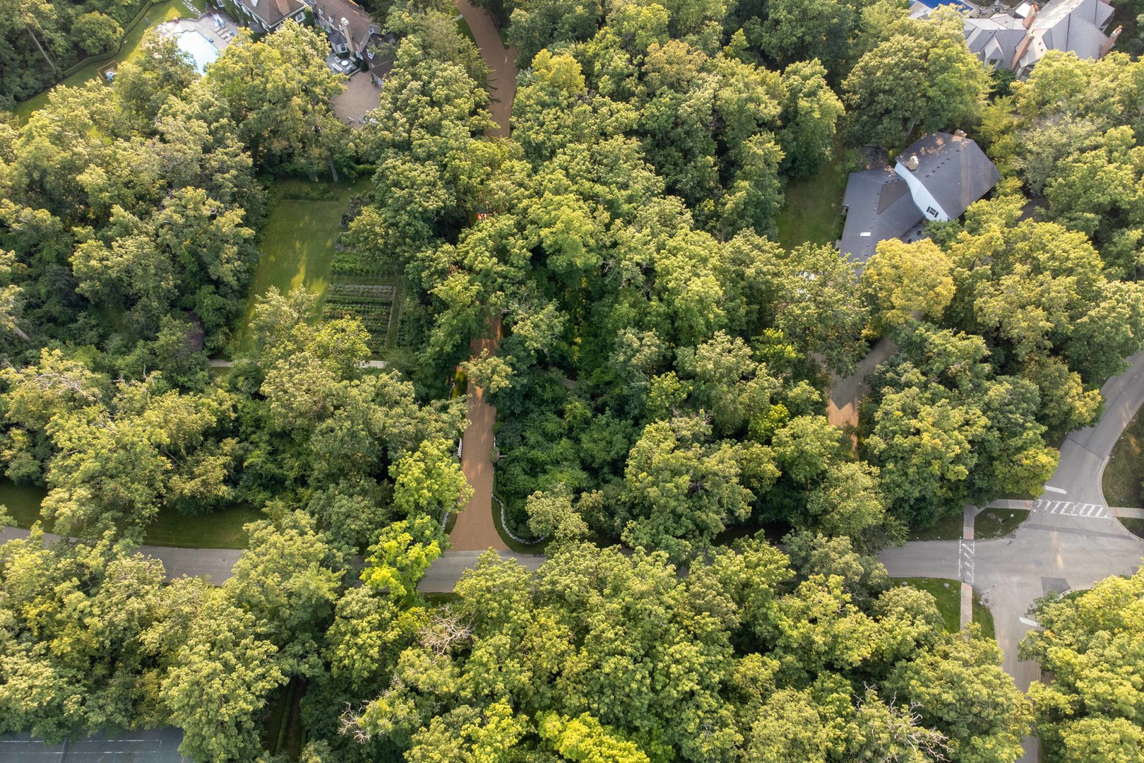 10 N Mayflower Road