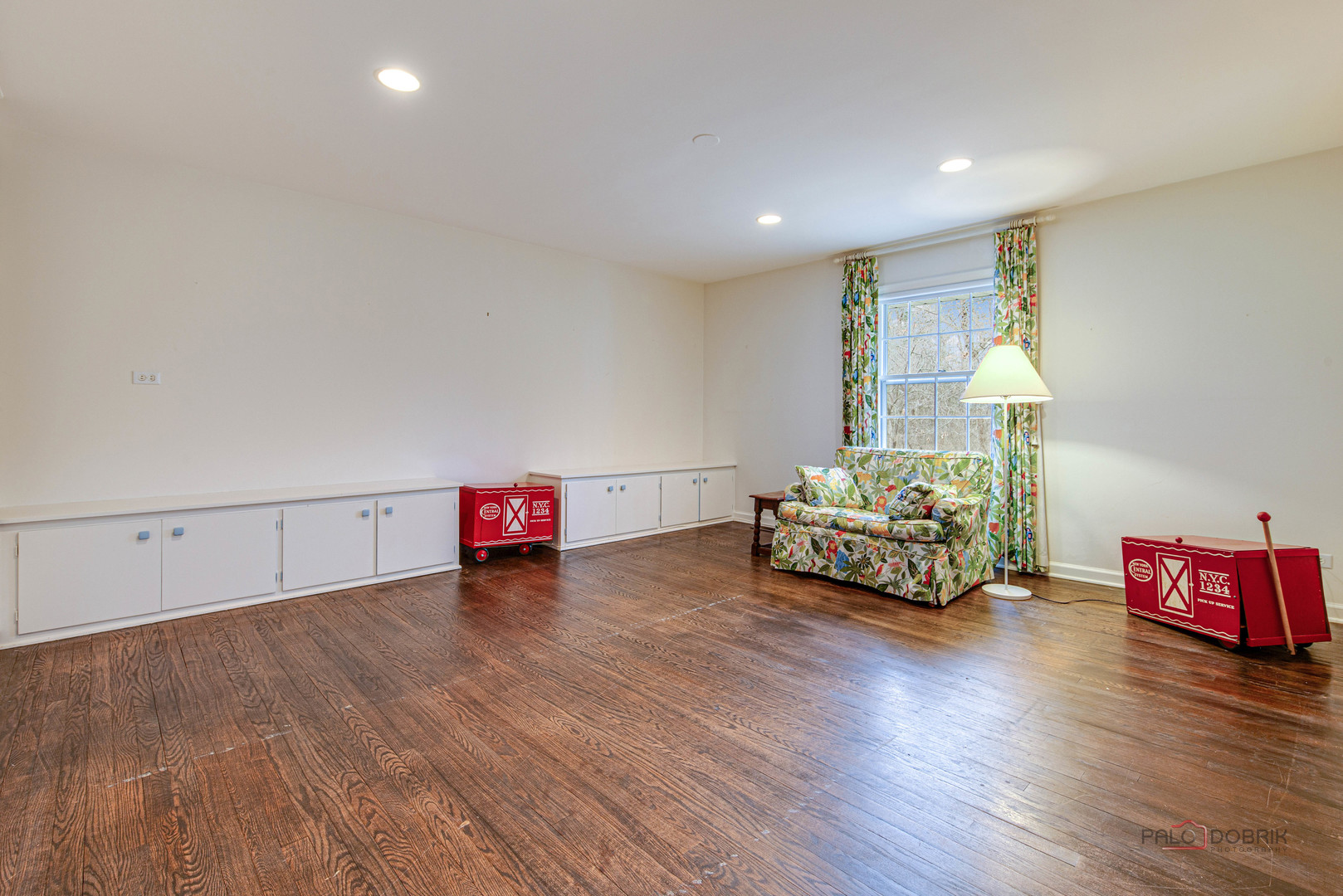 10 N Mayflower Road