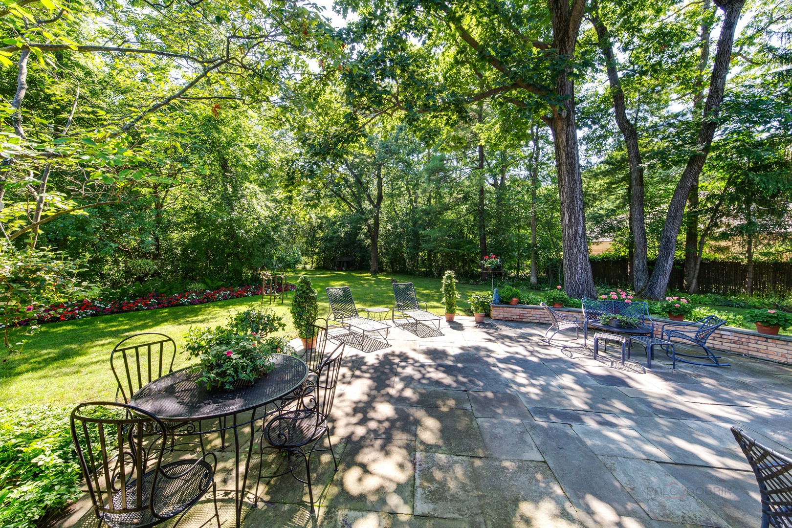 10 N Mayflower Road