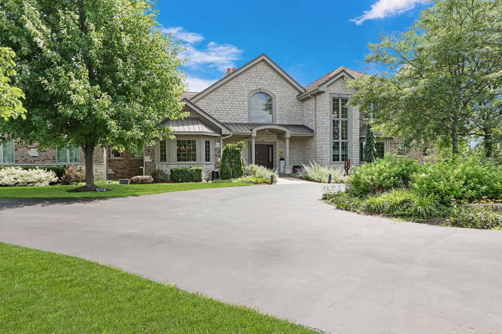 17451 W Bridle Trail Road
