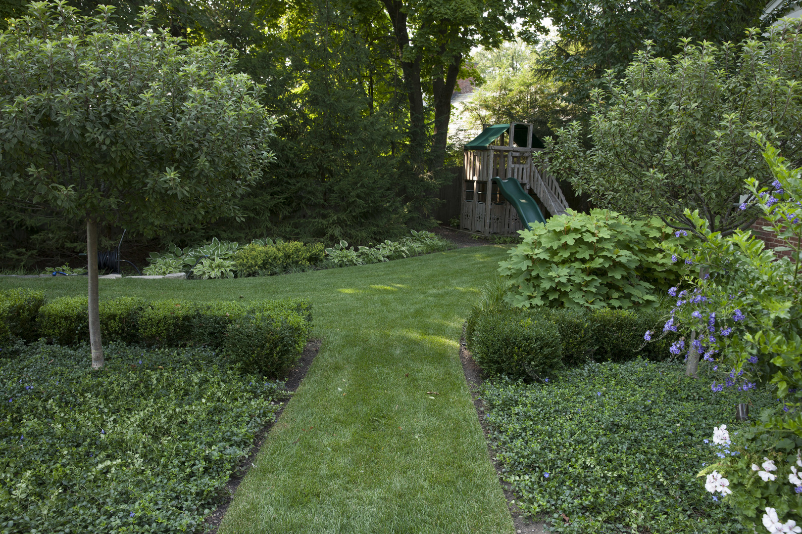 1296 N Green Bay Road