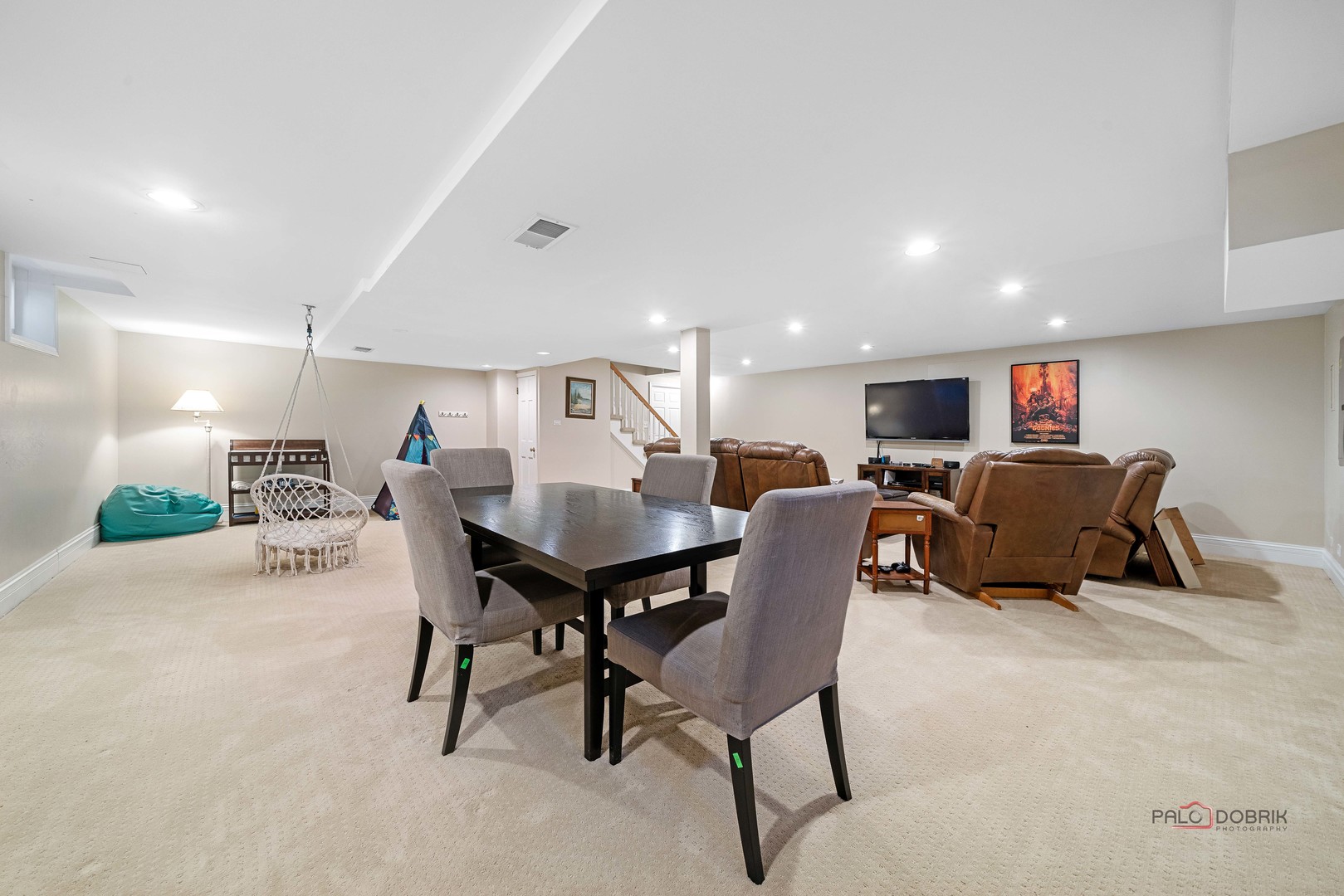 1401 Woodhill Lane