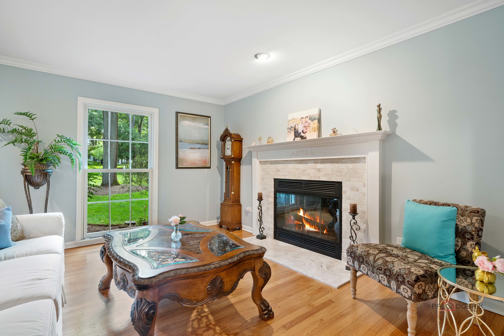 1401 Woodhill Lane
