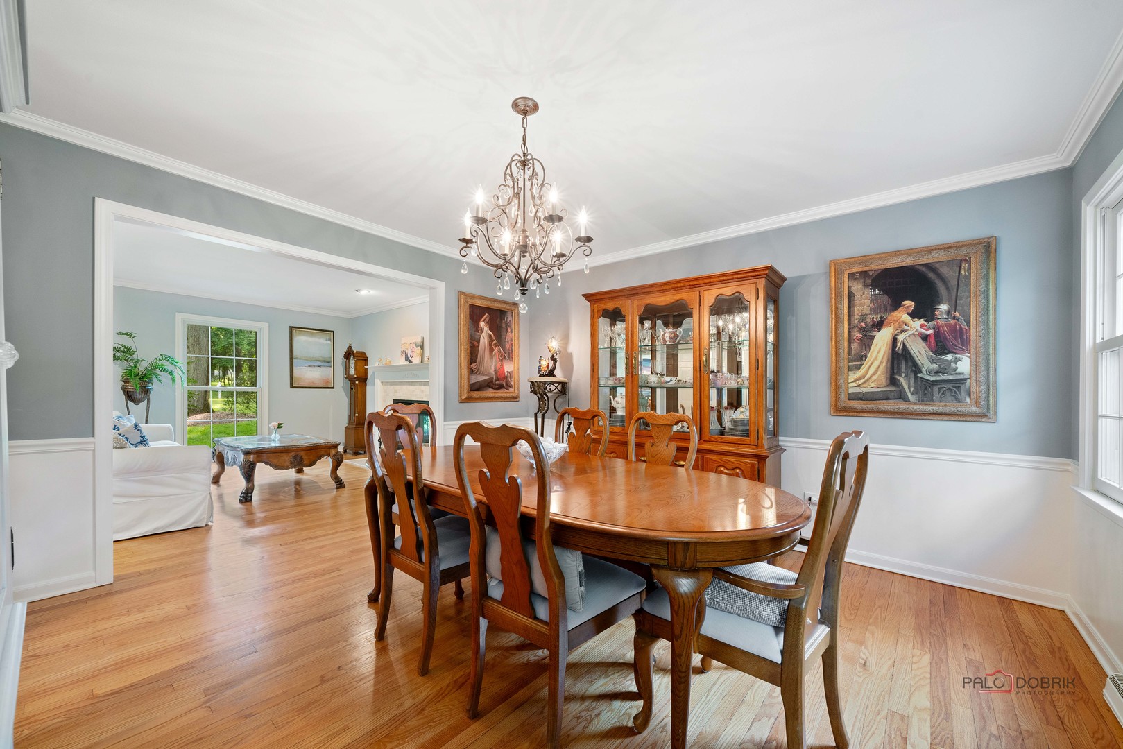 1401 Woodhill Lane