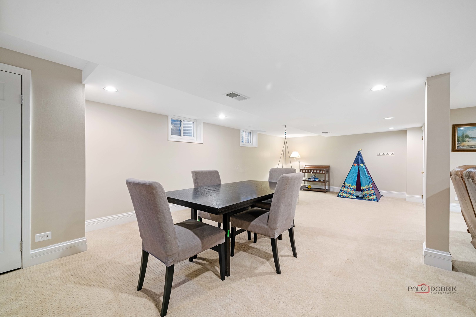 1401 Woodhill Lane