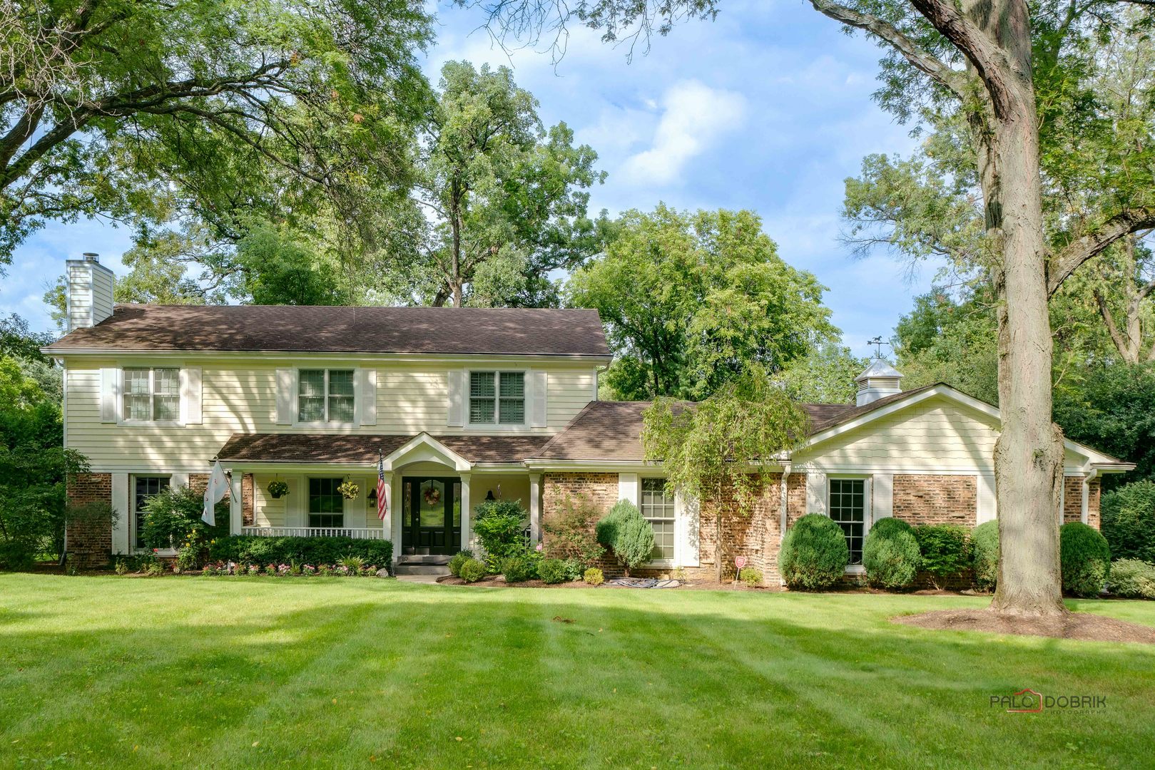 1401 Woodhill Lane
