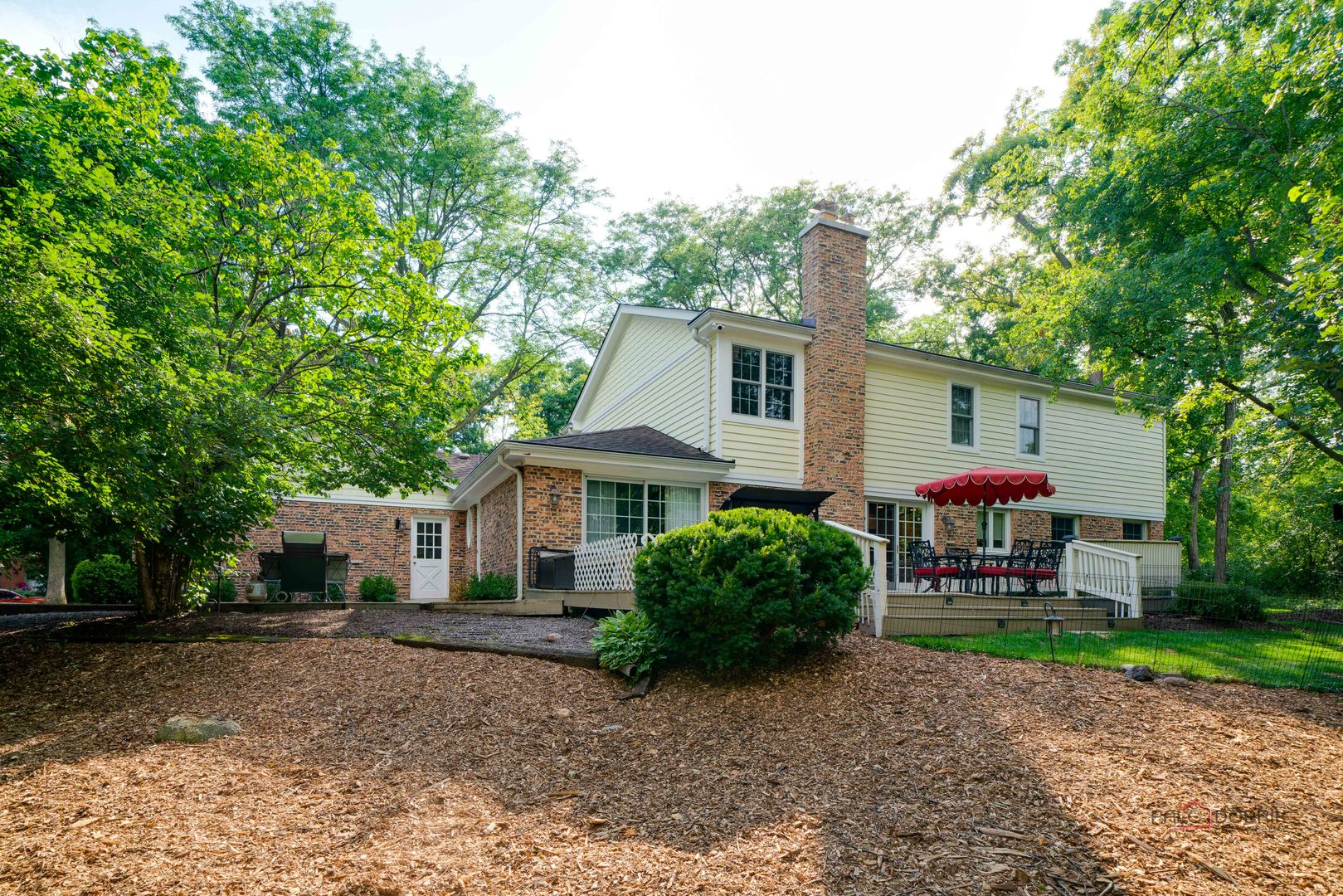 1401 Woodhill Lane