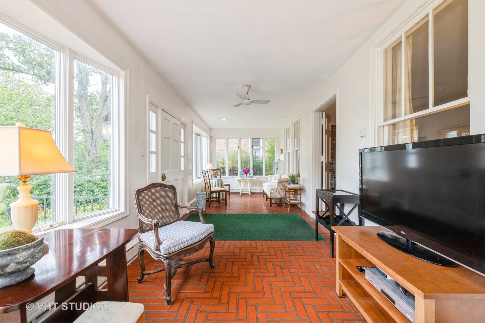 156 N Washington Circle