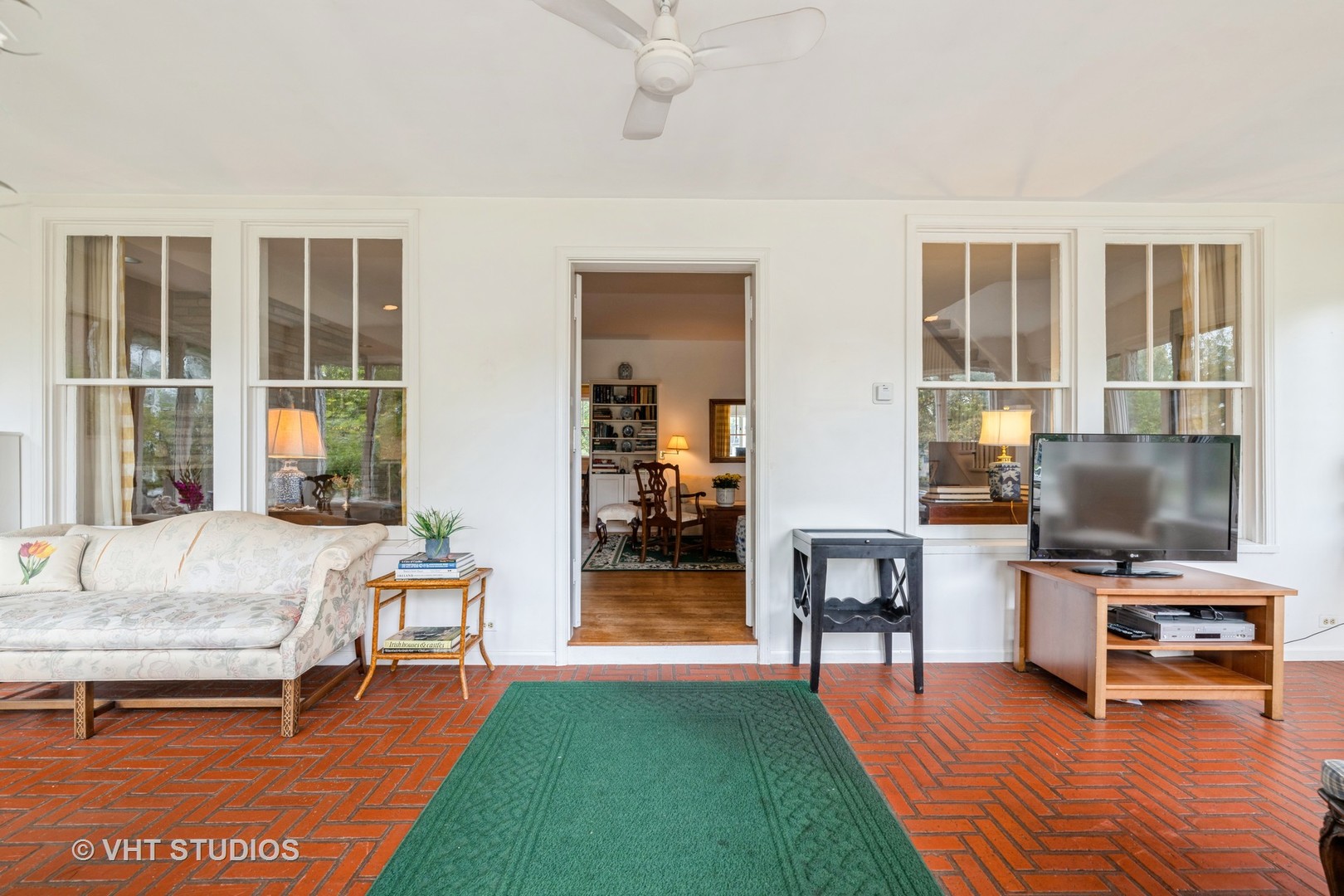 156 N Washington Circle