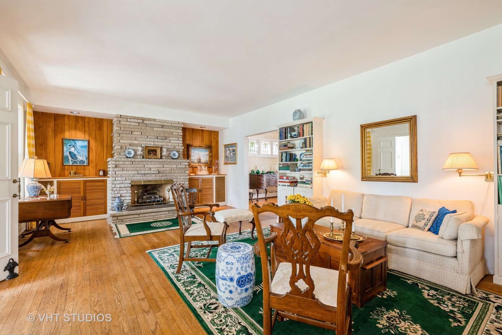 156 N Washington Circle