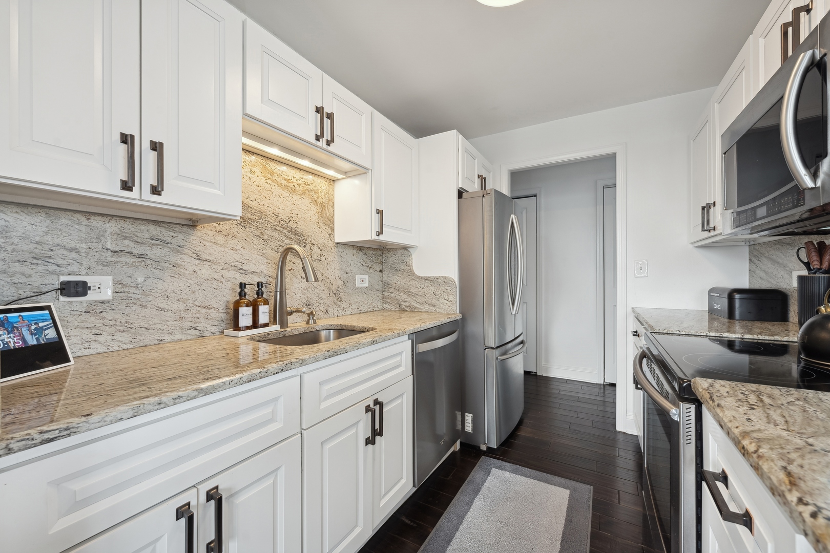 2700 N Hampden Court Unit: 17C