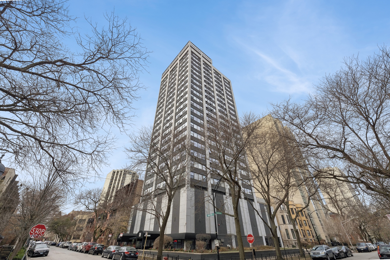 2700 N Hampden Court Unit: 17C