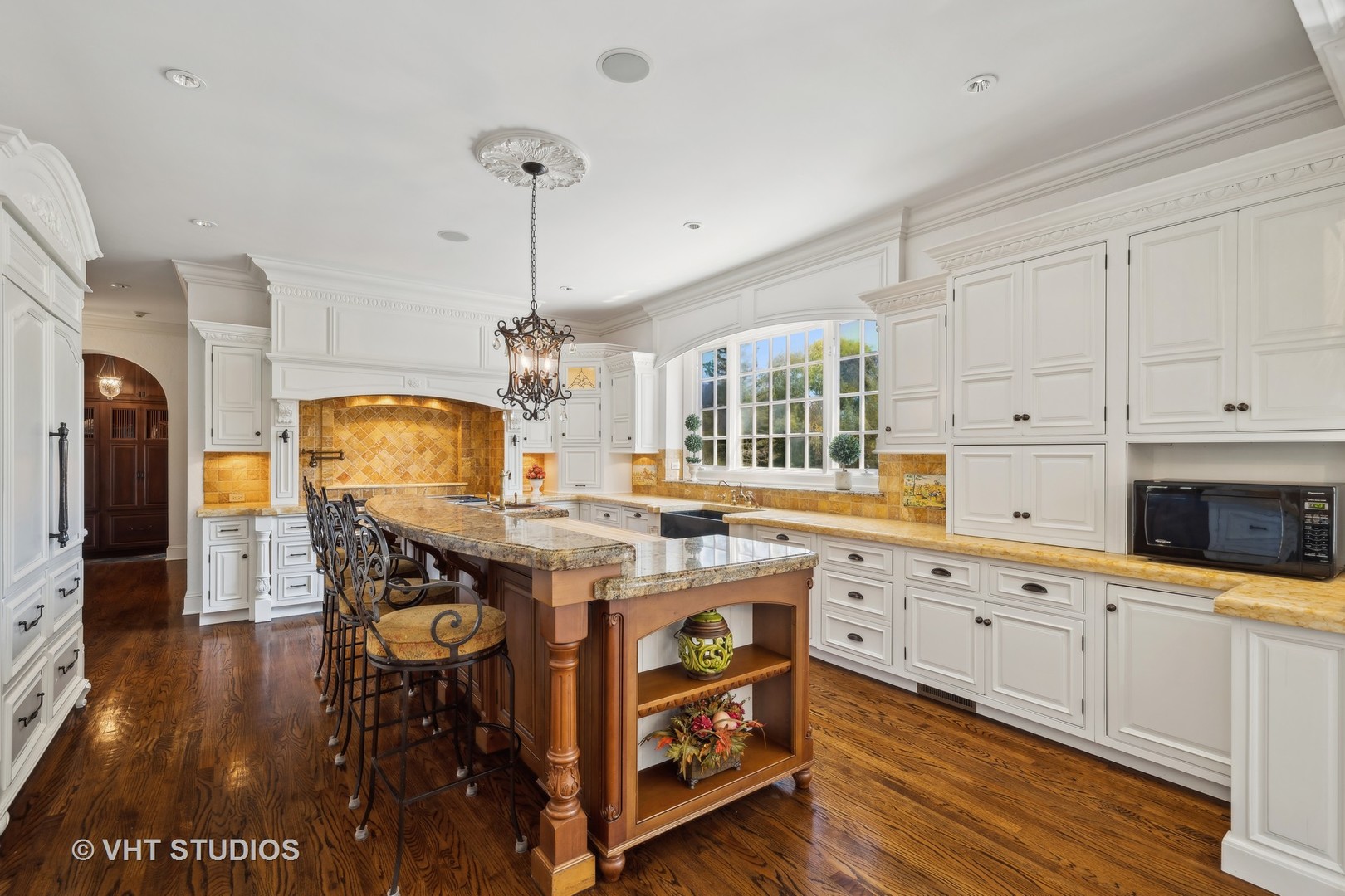 379 Bridle Lane