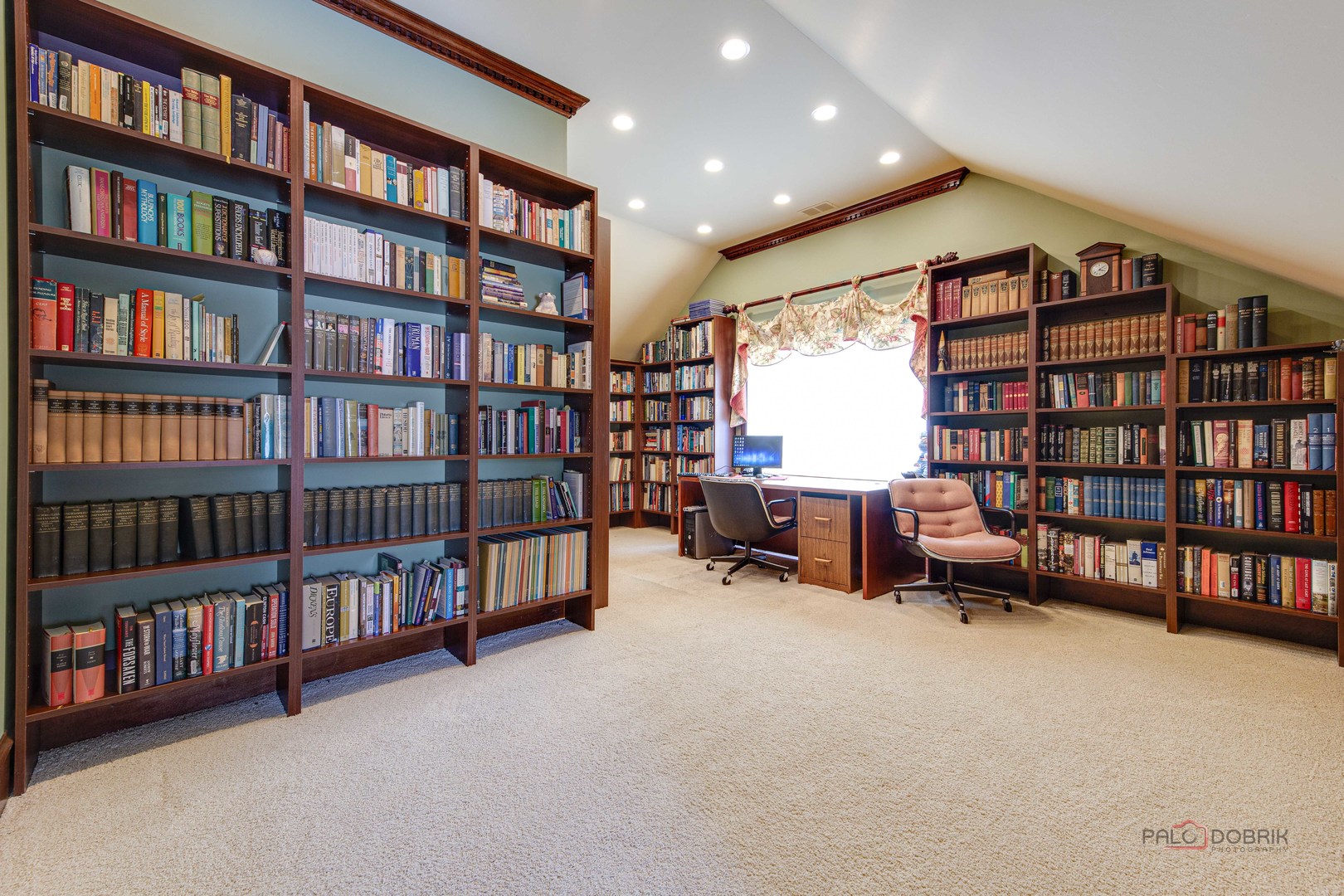 379 Bridle Lane