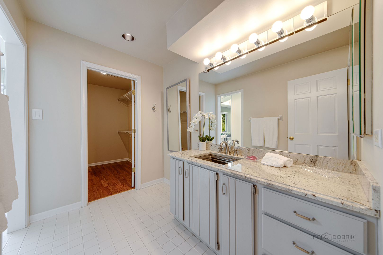 120 S Basswood Road