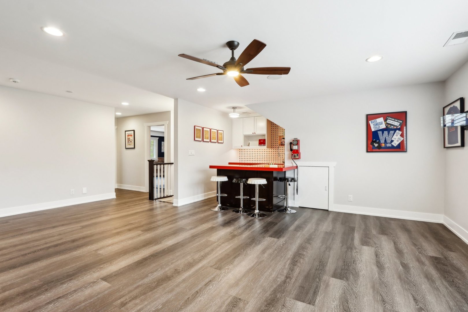 598 Rockefeller Road