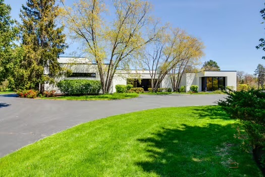 205 N Savanna Court