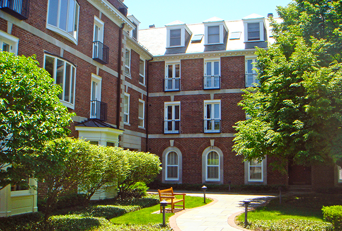 531 N Mayflower Road Unit: 531