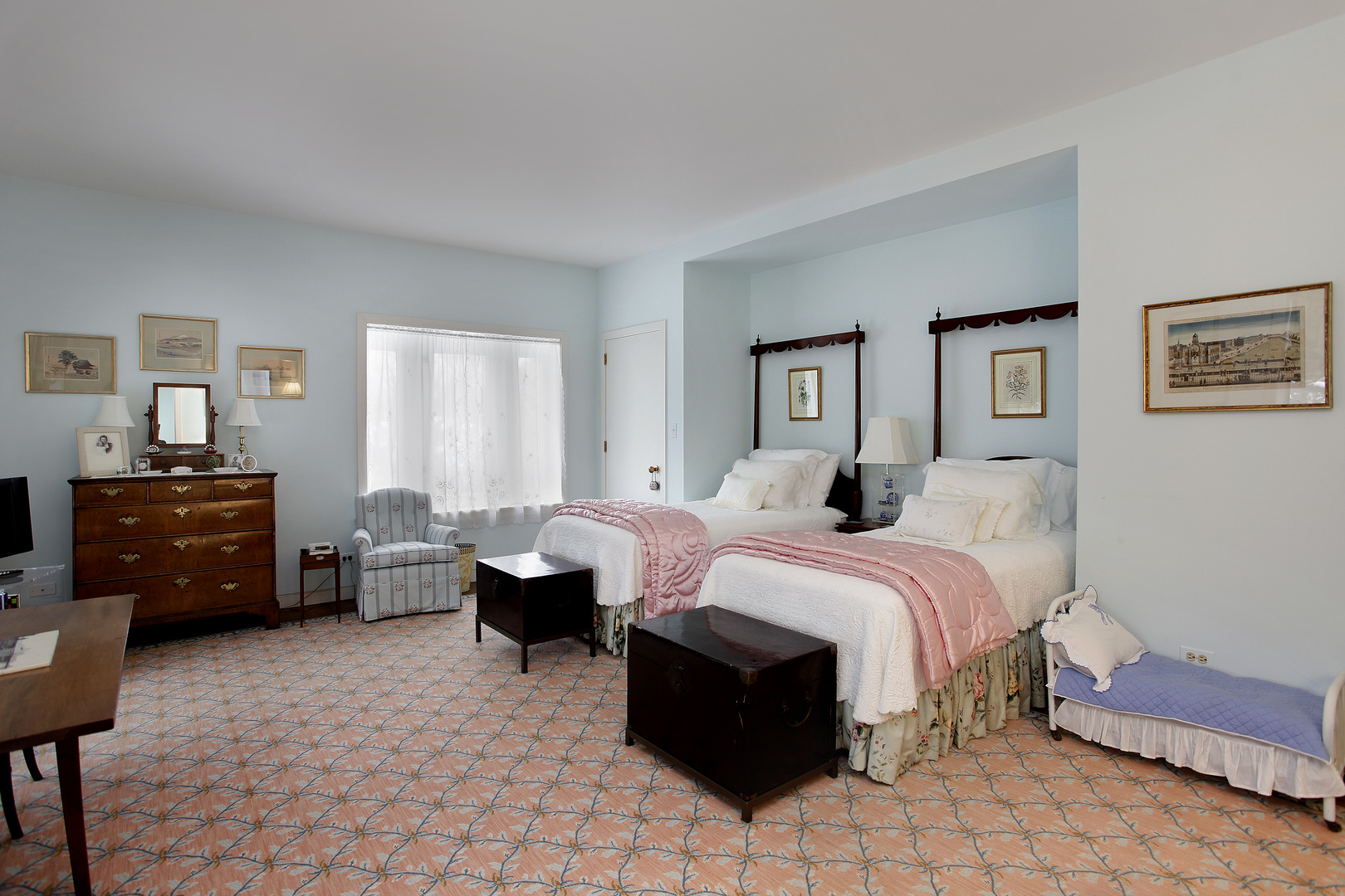 531 N Mayflower Road Unit: 531
