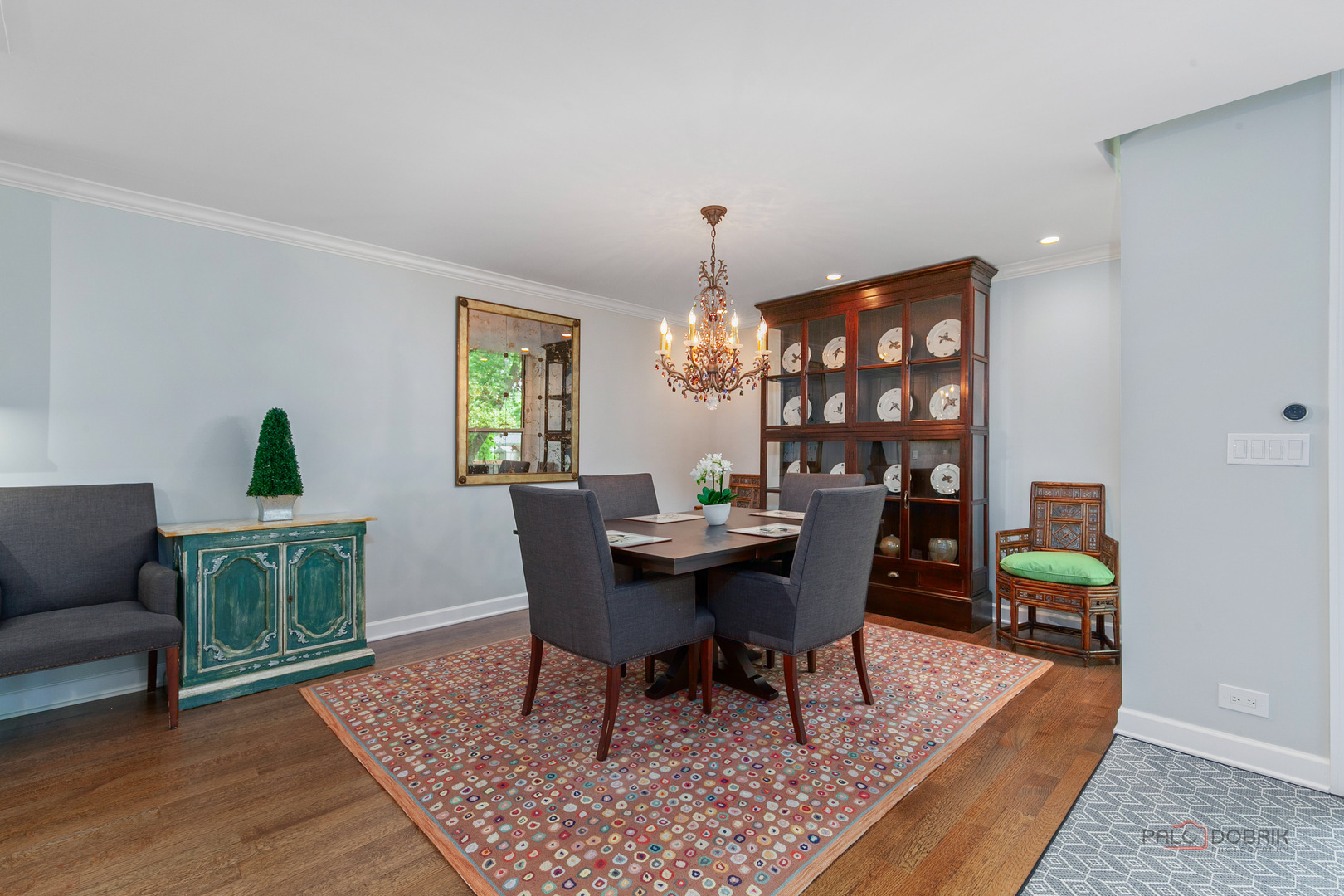 1350 N Western Avenue Unit: 106