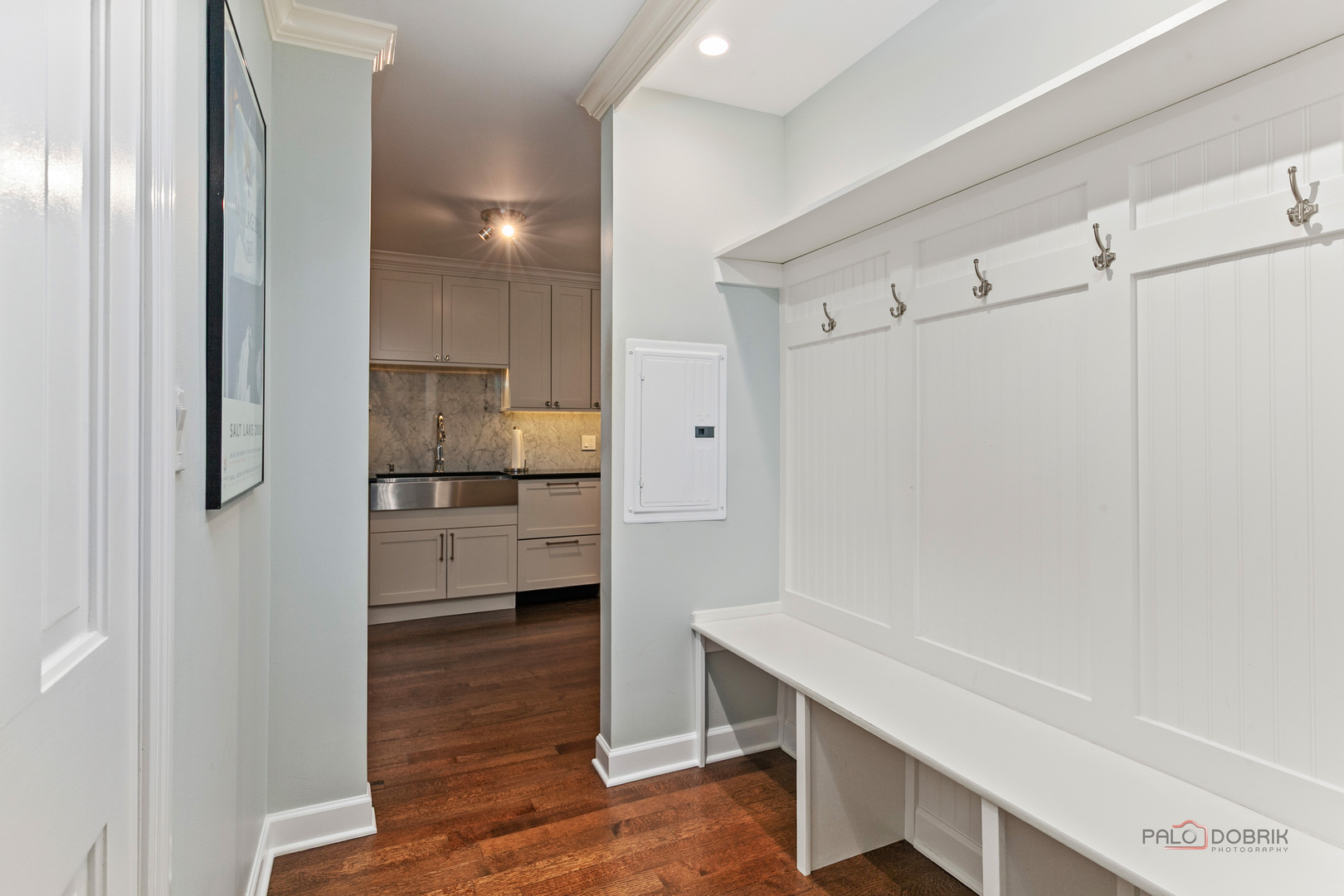 1350 N Western Avenue Unit: 106