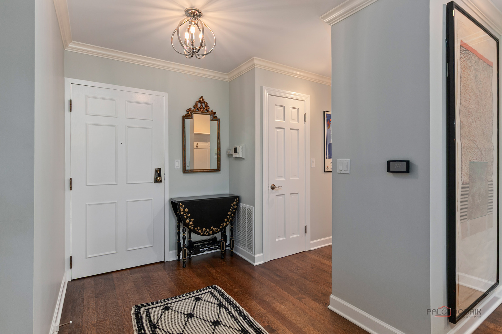 1350 N Western Avenue Unit: 106