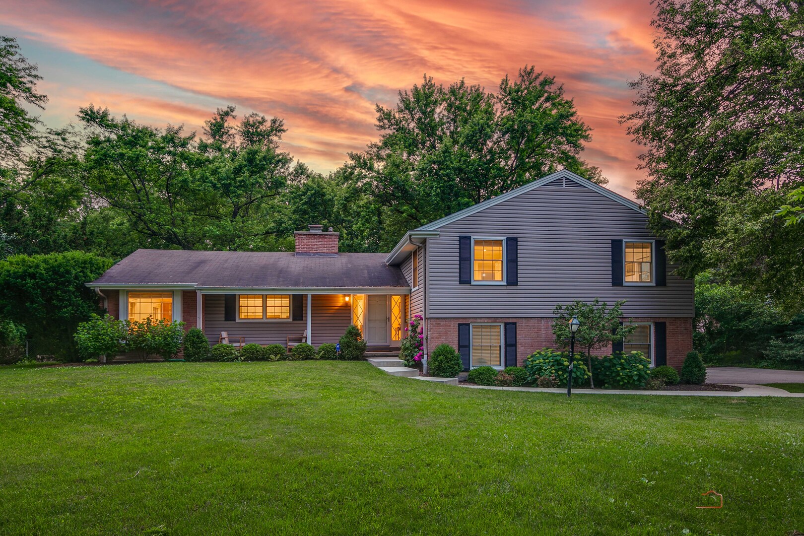 560 Golf Lane