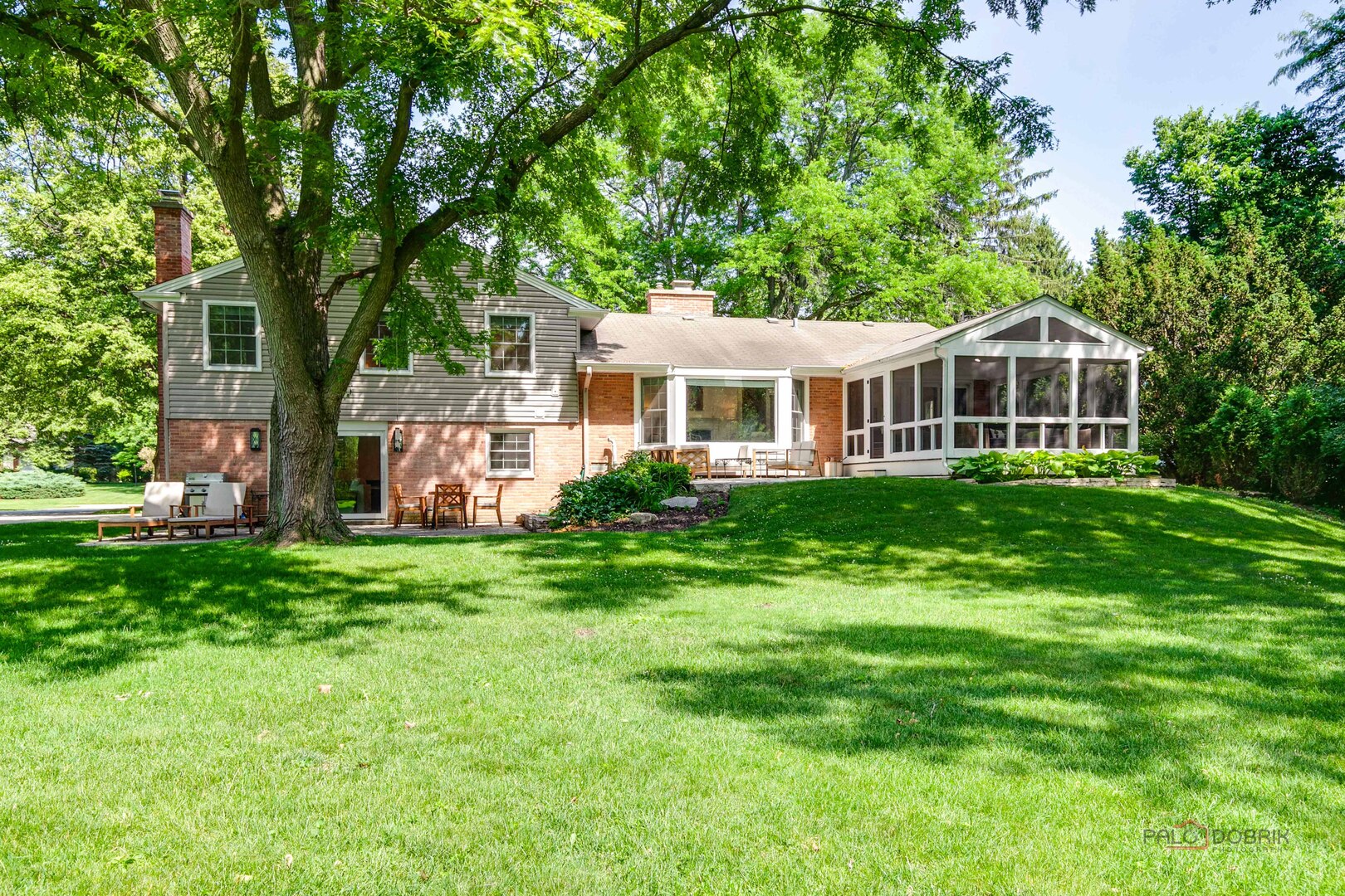560 Golf Lane