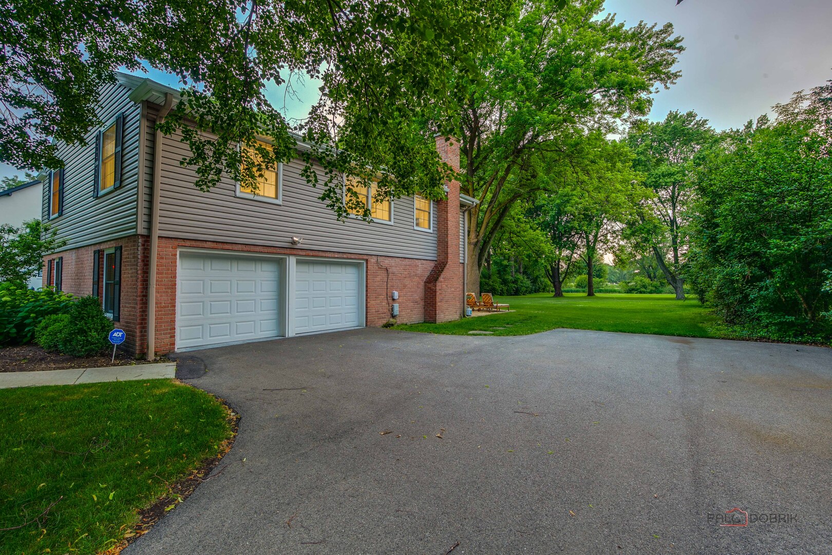 560 Golf Lane