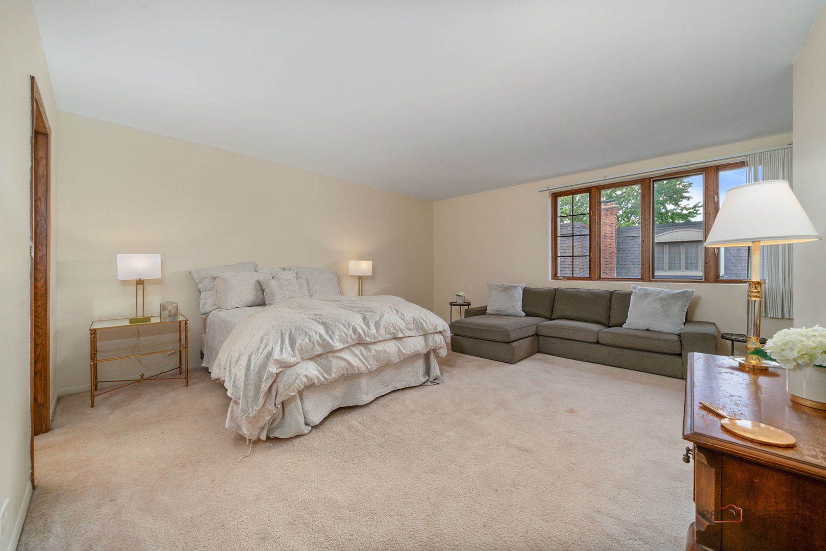 1111 S Waukegan Road Unit: 7