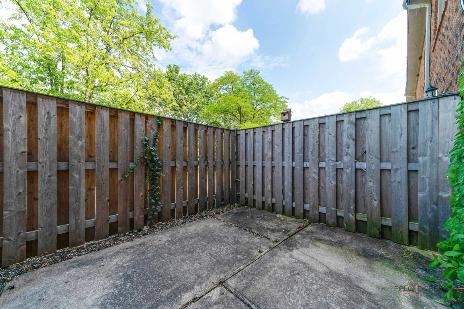 1111 S Waukegan Road Unit: 7