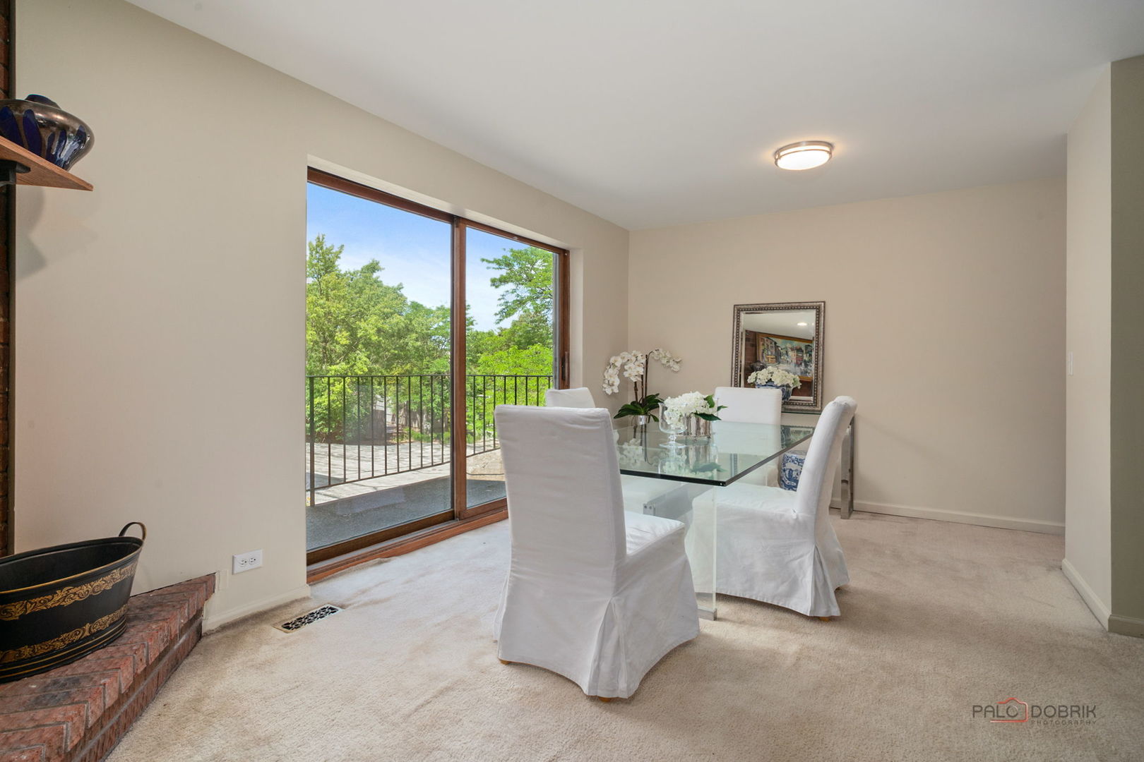 1111 S Waukegan Road Unit: 7