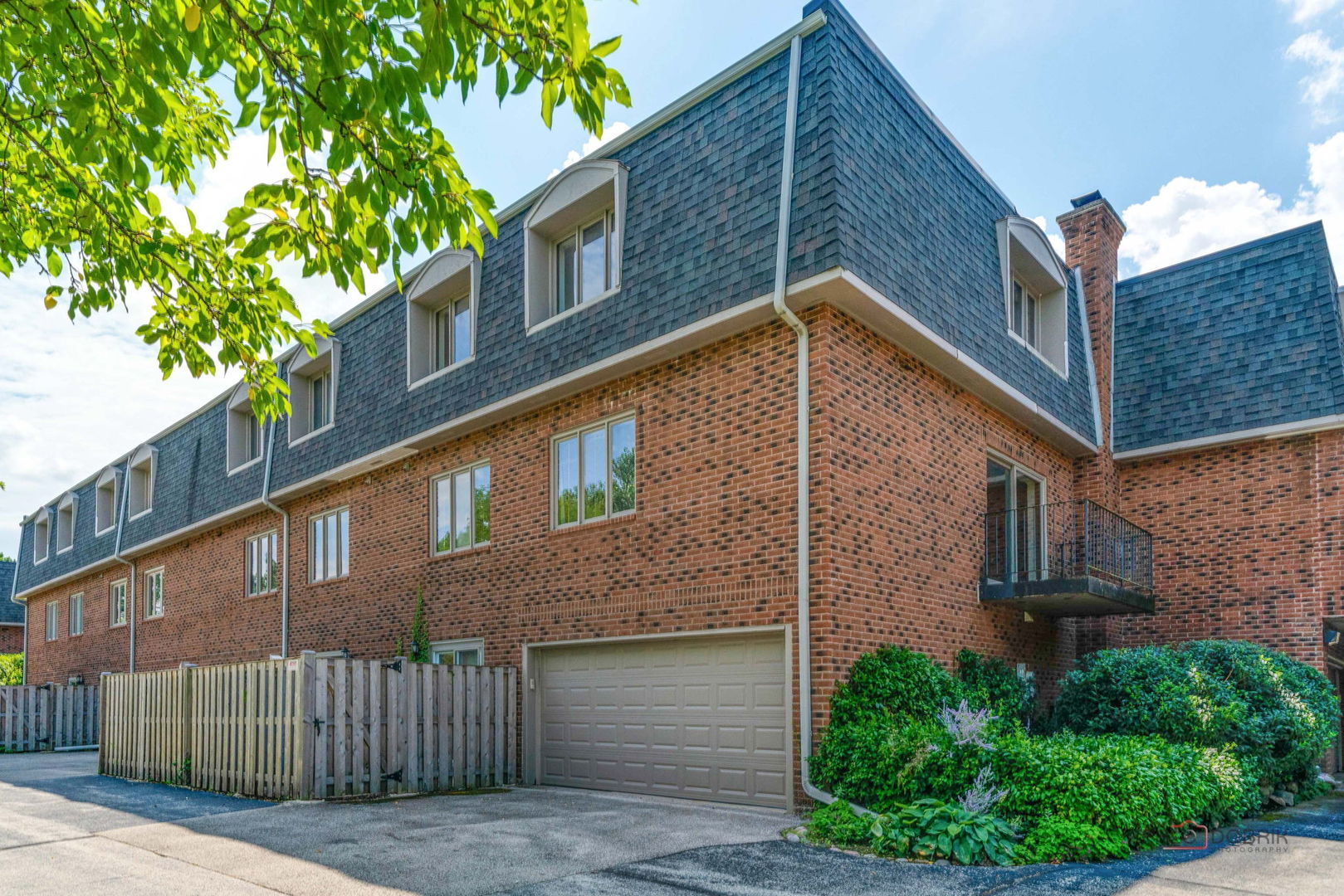 1111 S Waukegan Road Unit: 7