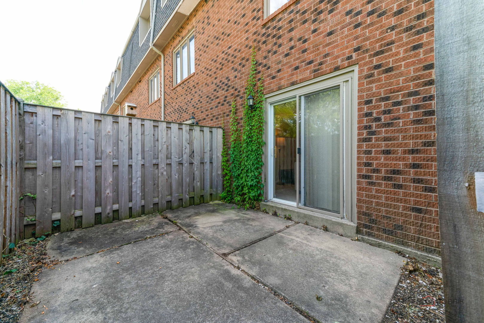 1111 S Waukegan Road Unit: 7