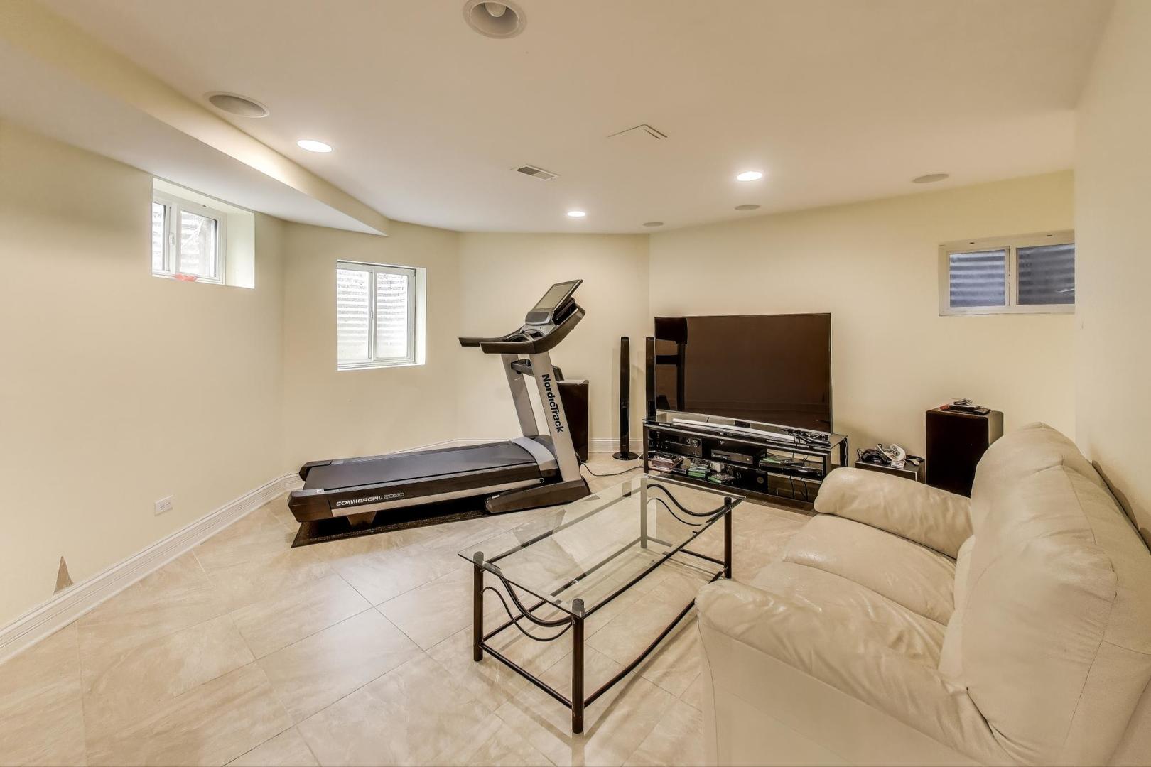 1920 Wedgewood Drive