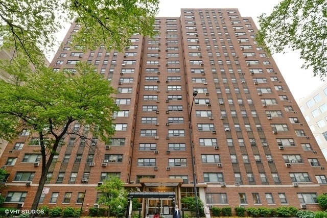 2909 N Sheridan Road Unit: 703