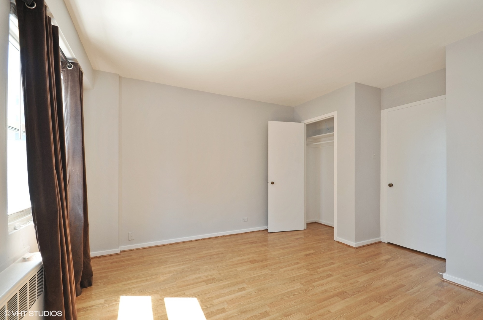 2909 N Sheridan Road Unit: 703