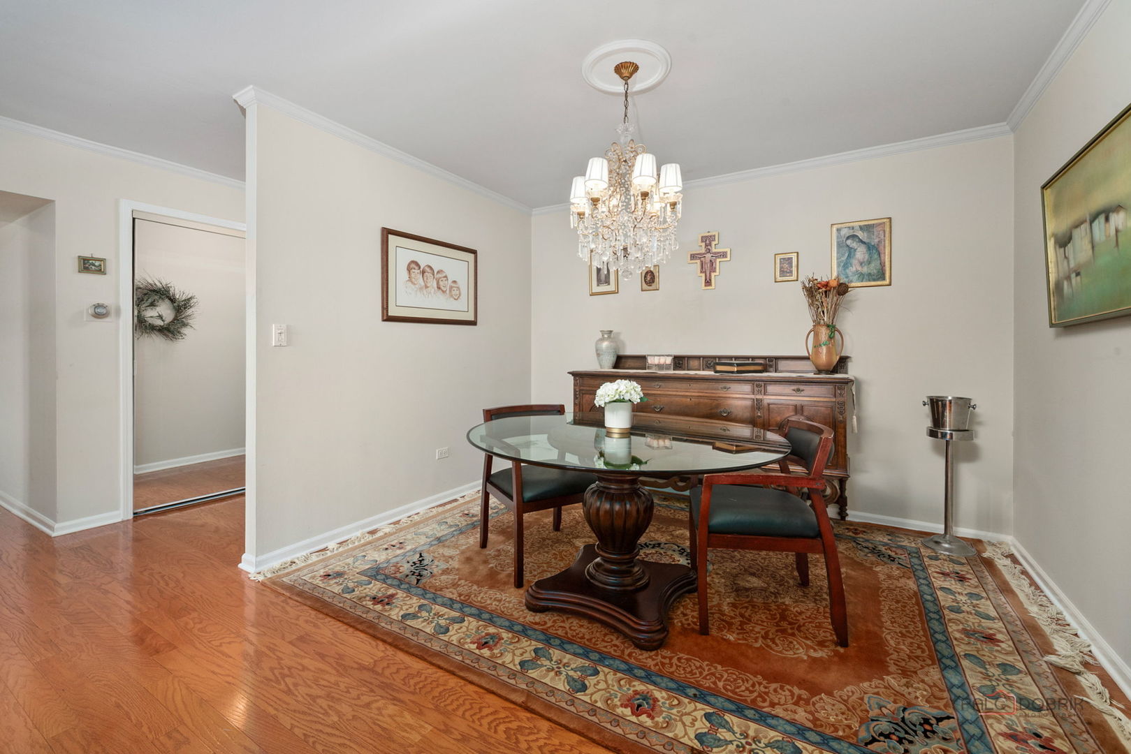 1230 N Western Avenue Unit: 301