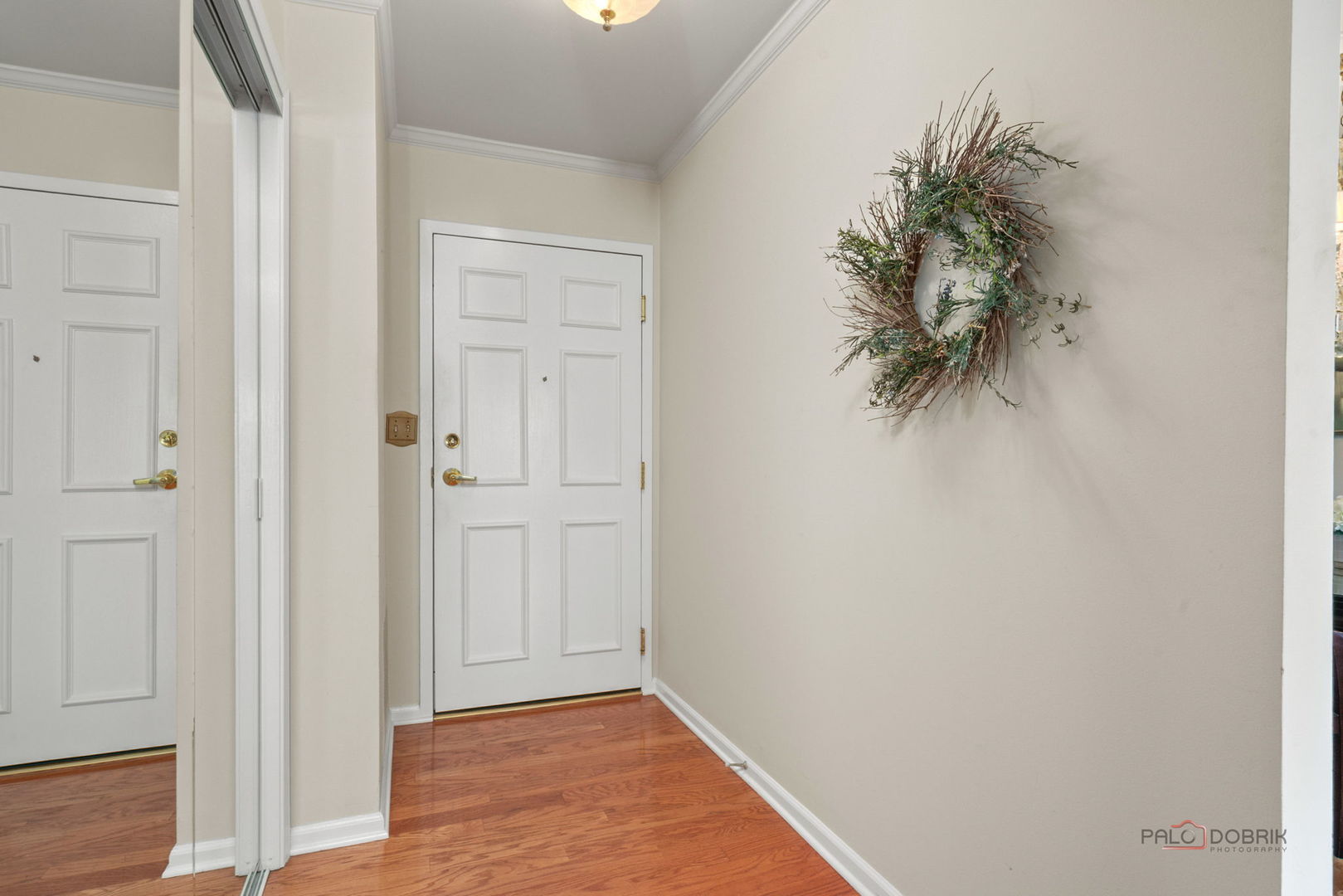 1230 N Western Avenue Unit: 301