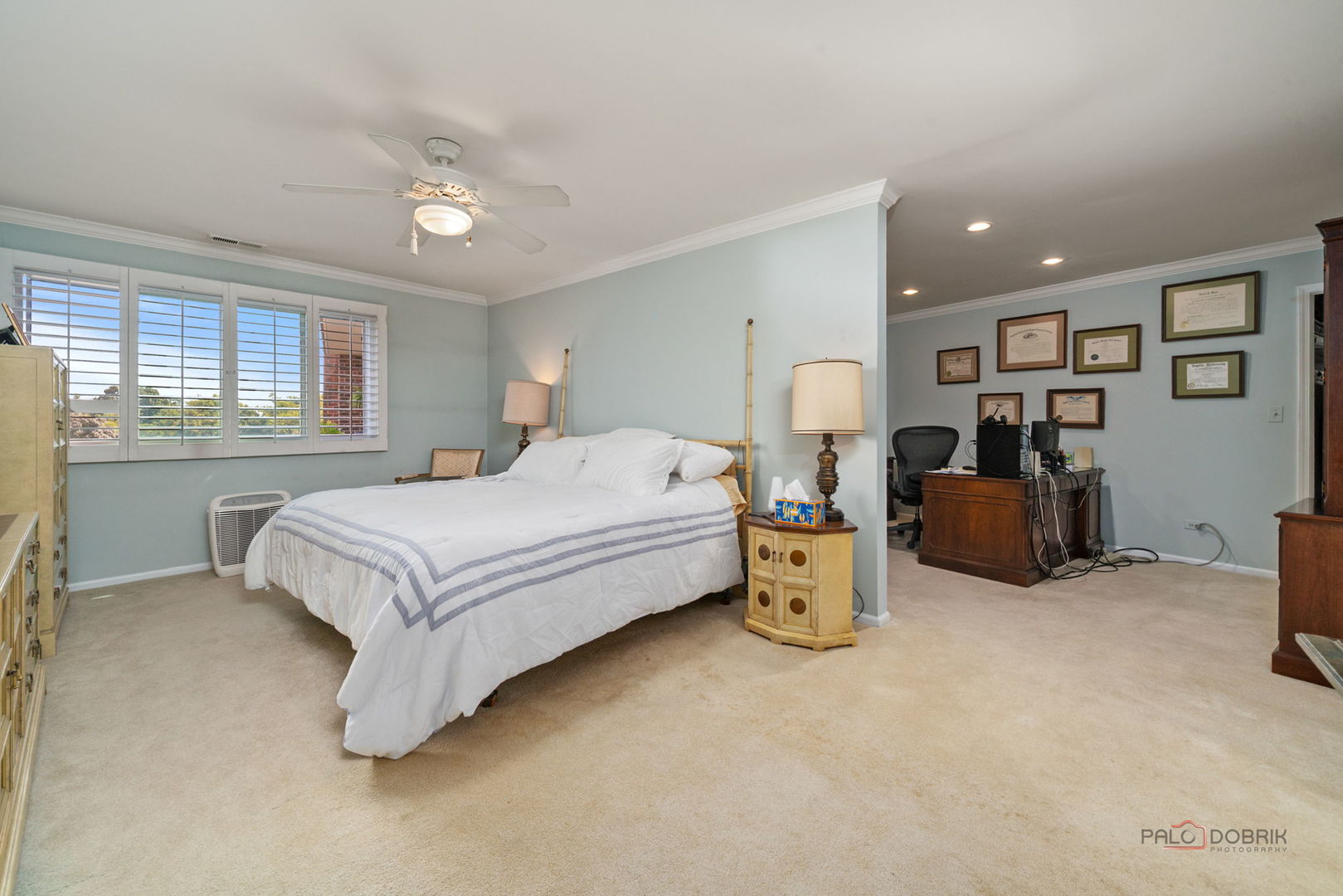 1230 N Western Avenue Unit: 301