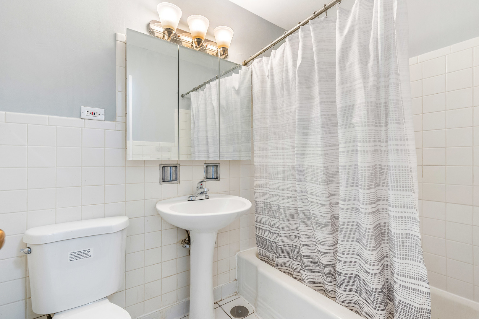 8500 Skokie Boulevard Unit: 3A