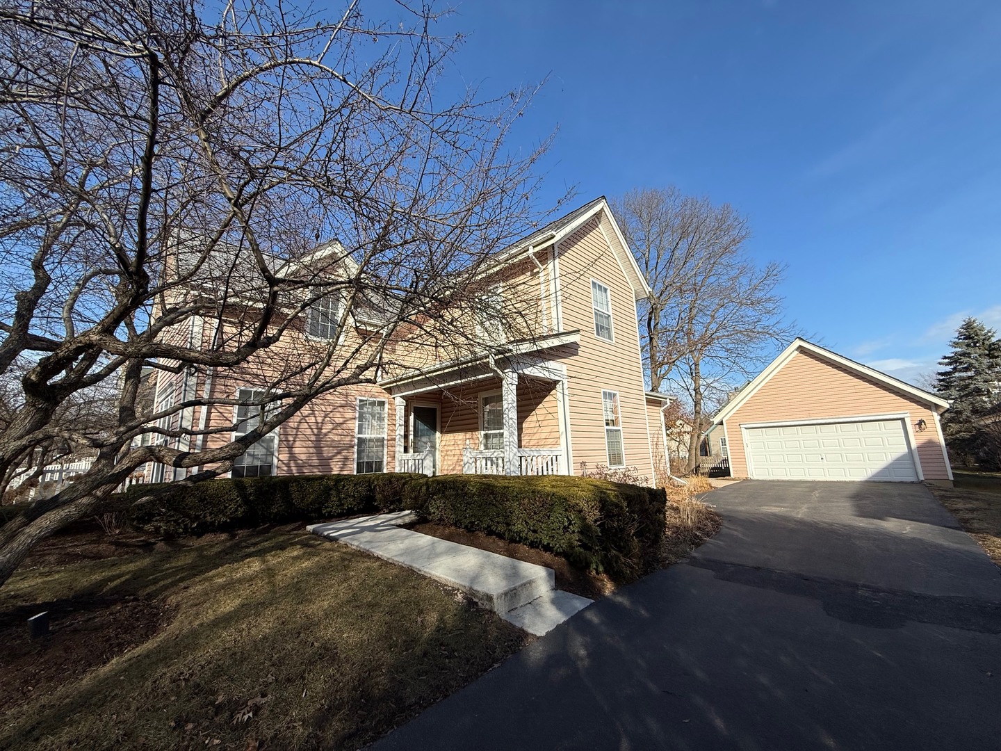 3293 Country Lane
