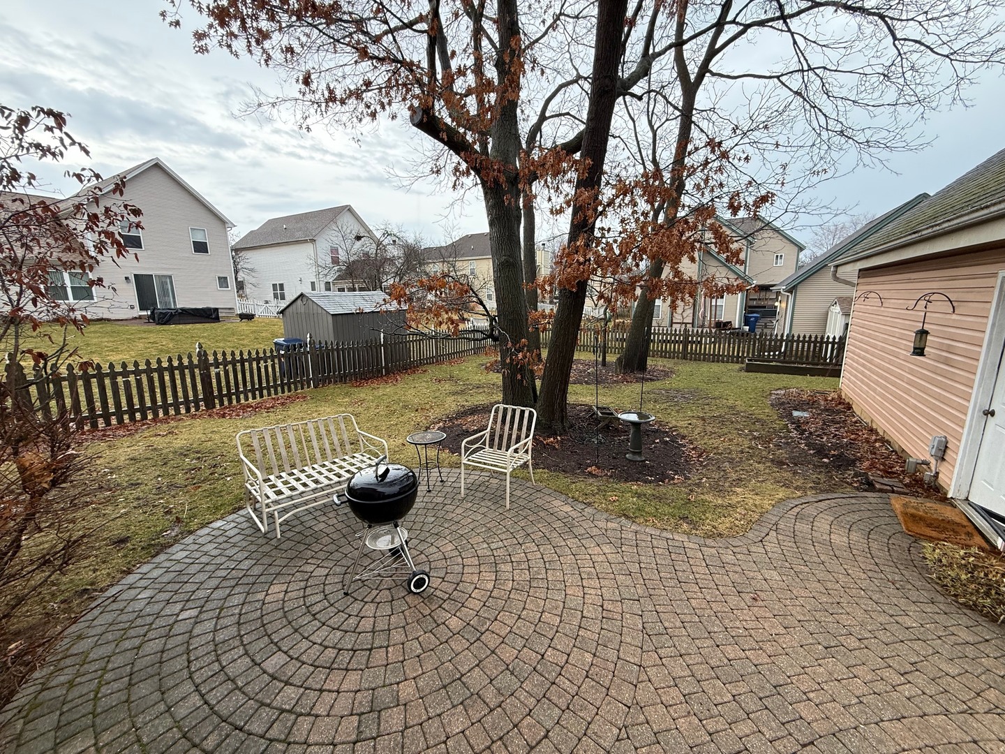 3293 Country Lane