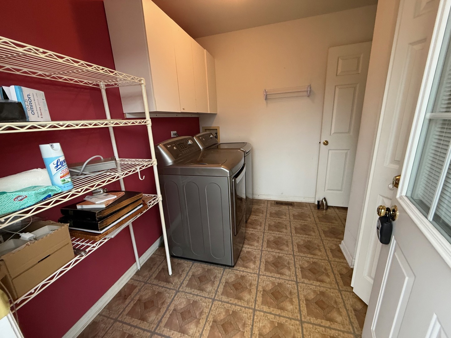 3293 Country Lane