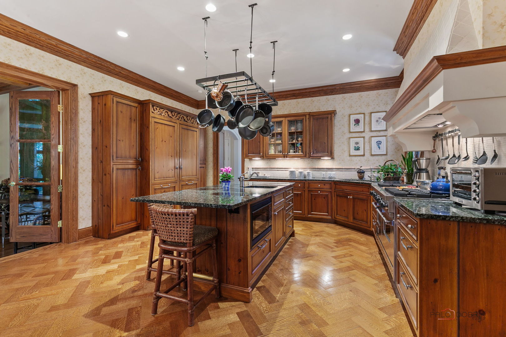 1271 N Green Bay Road