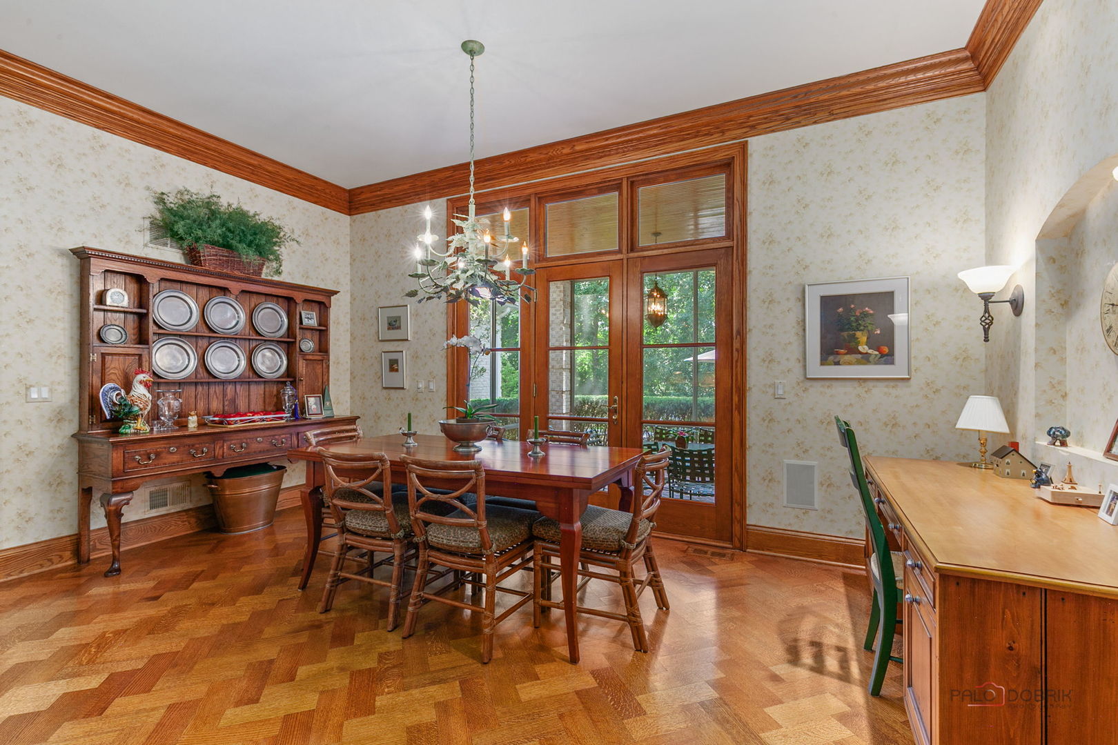 1271 N Green Bay Road