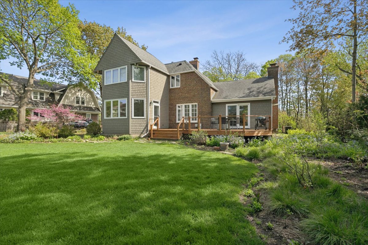 6 E Witchwood Lane