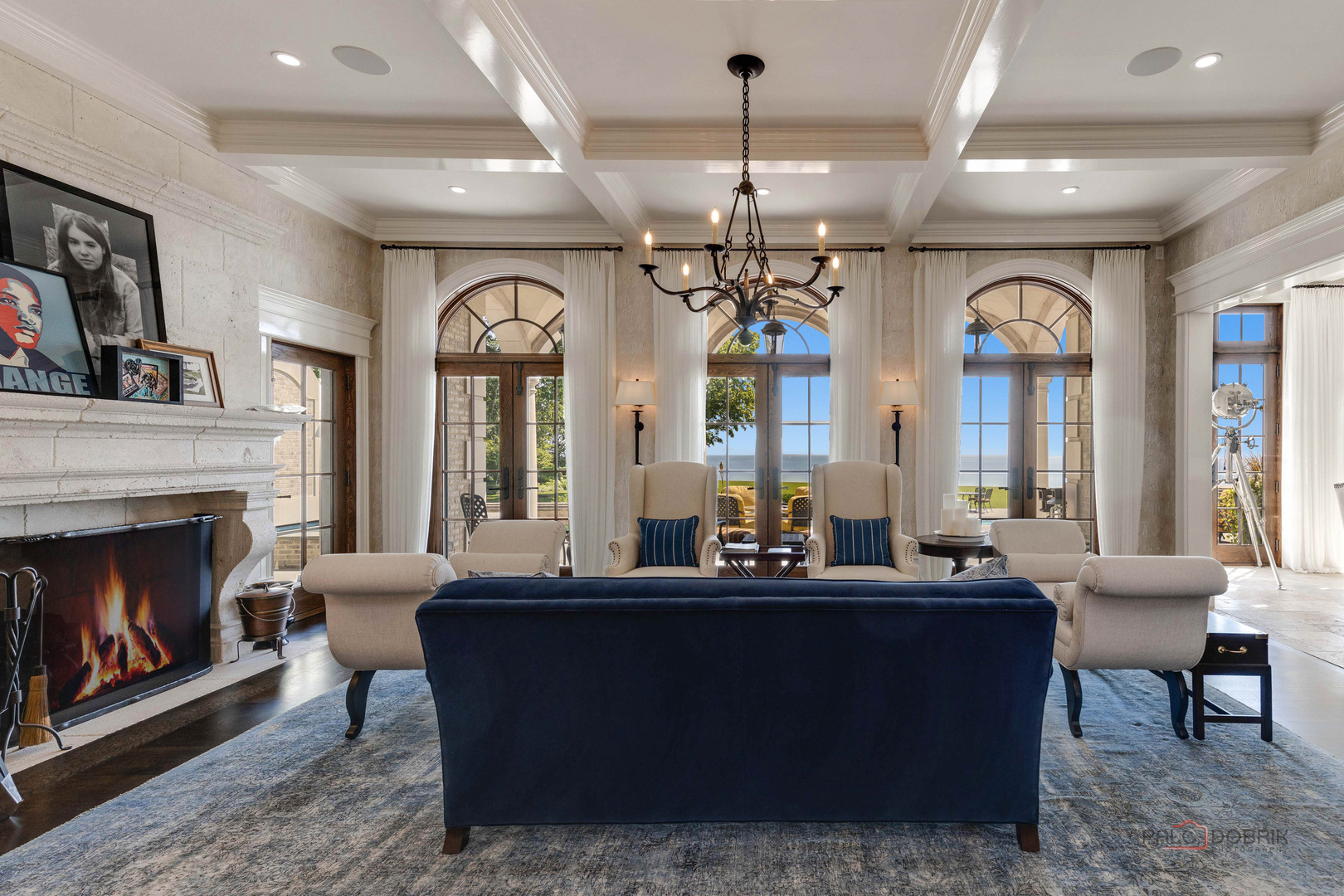595 Circle Lane