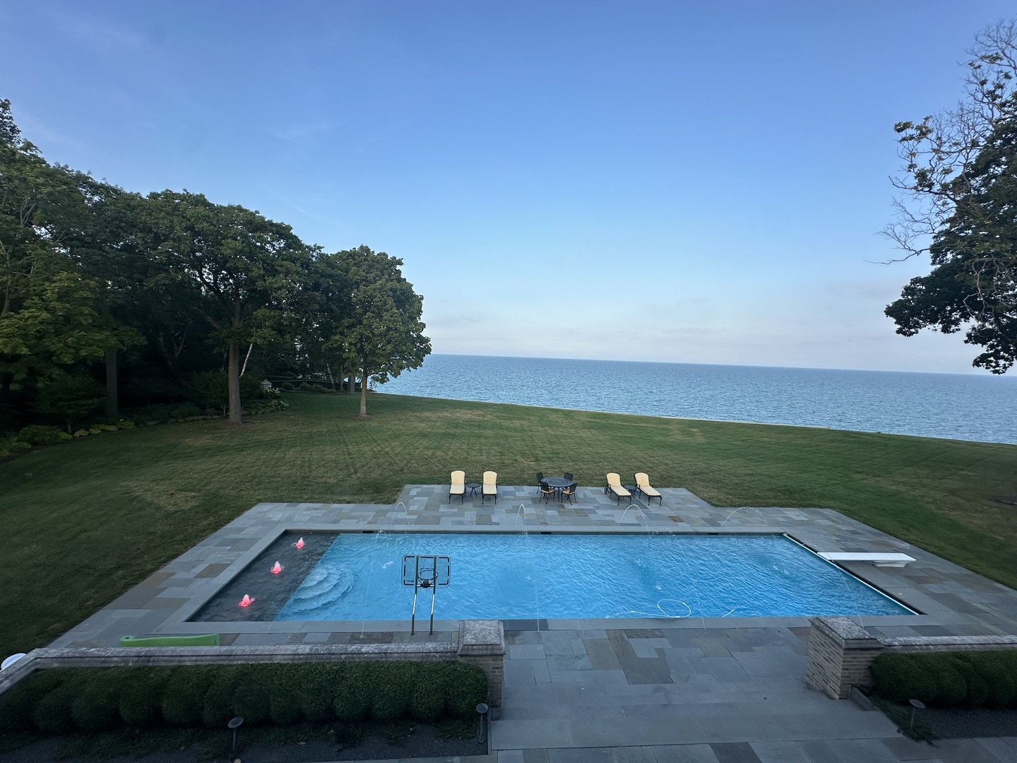 595 Circle Lane